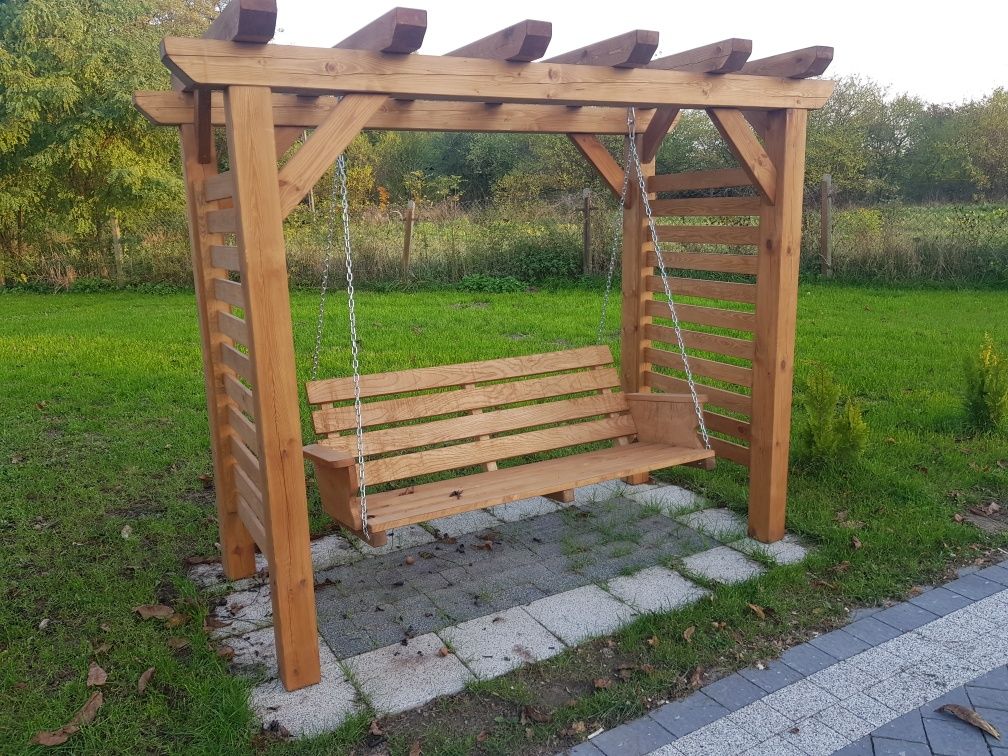 Huśtawka pergola plac zabaw meble ogrodowe stół ławki