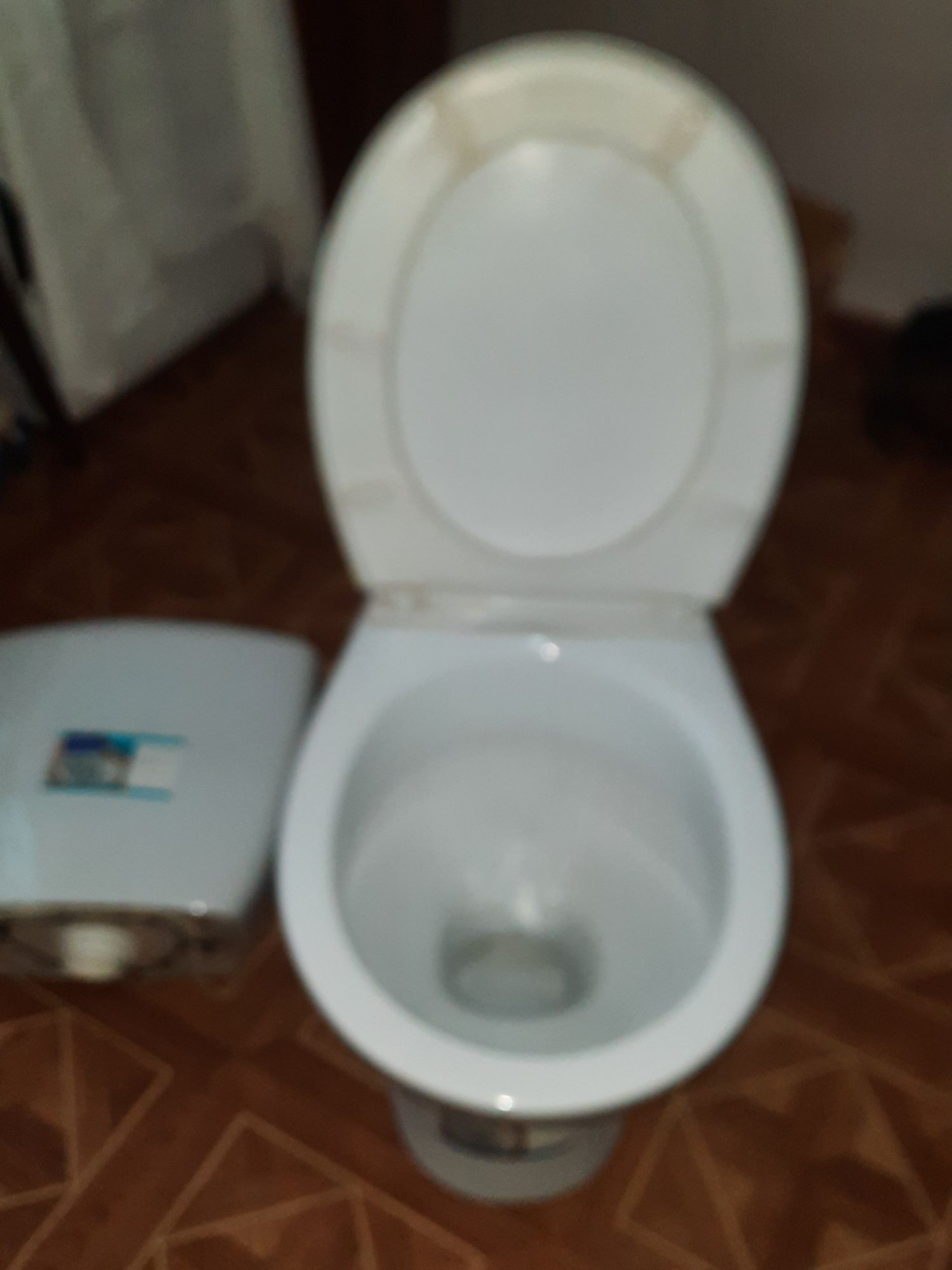 Продам Унітаз Cersanit