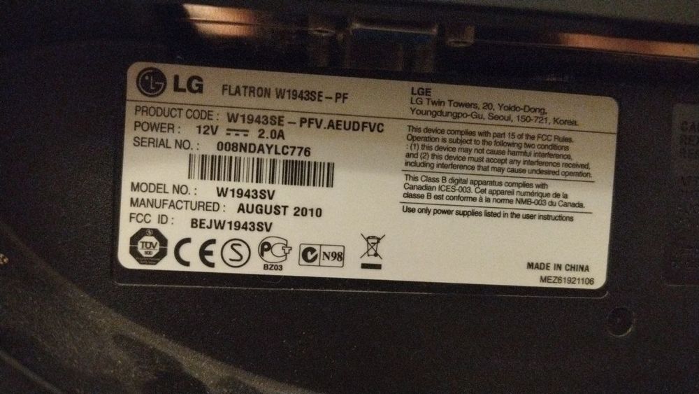 Комп'ютер, монітор, колонки, клавіатура, мишка