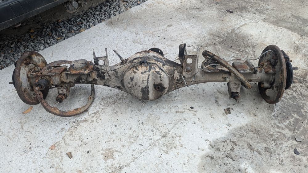 Задній міст nissan terrano || 2.7 дизель