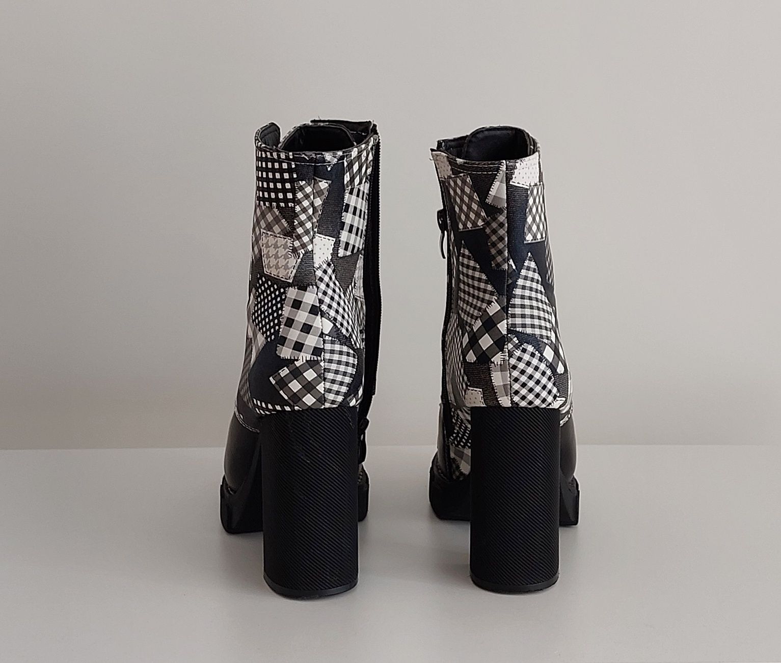 Botki na koturnie black&White vintage wedge shoes