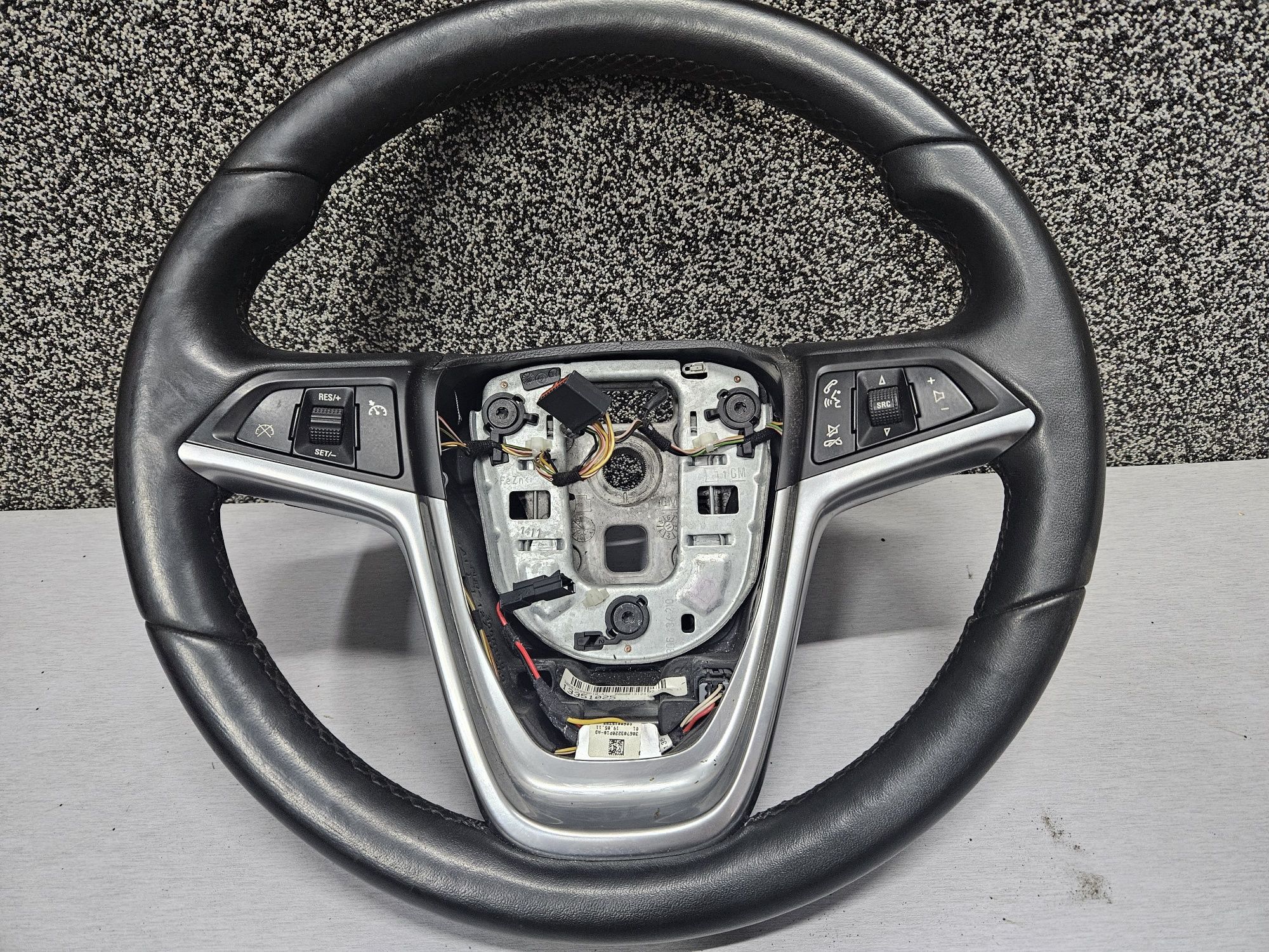 Kierownica Podgrzewana Opel Astra J Meriva Insignia