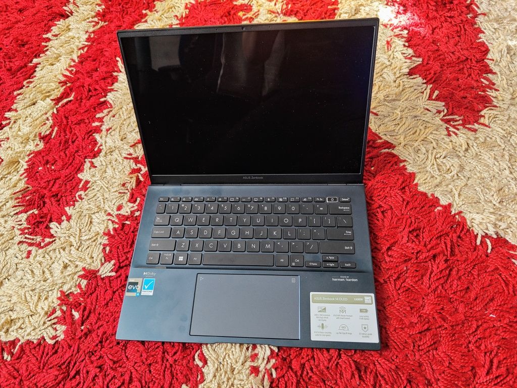 Laptop Asus Q409Z OLED 2.8K i5 8GB DDR5 256 SSD