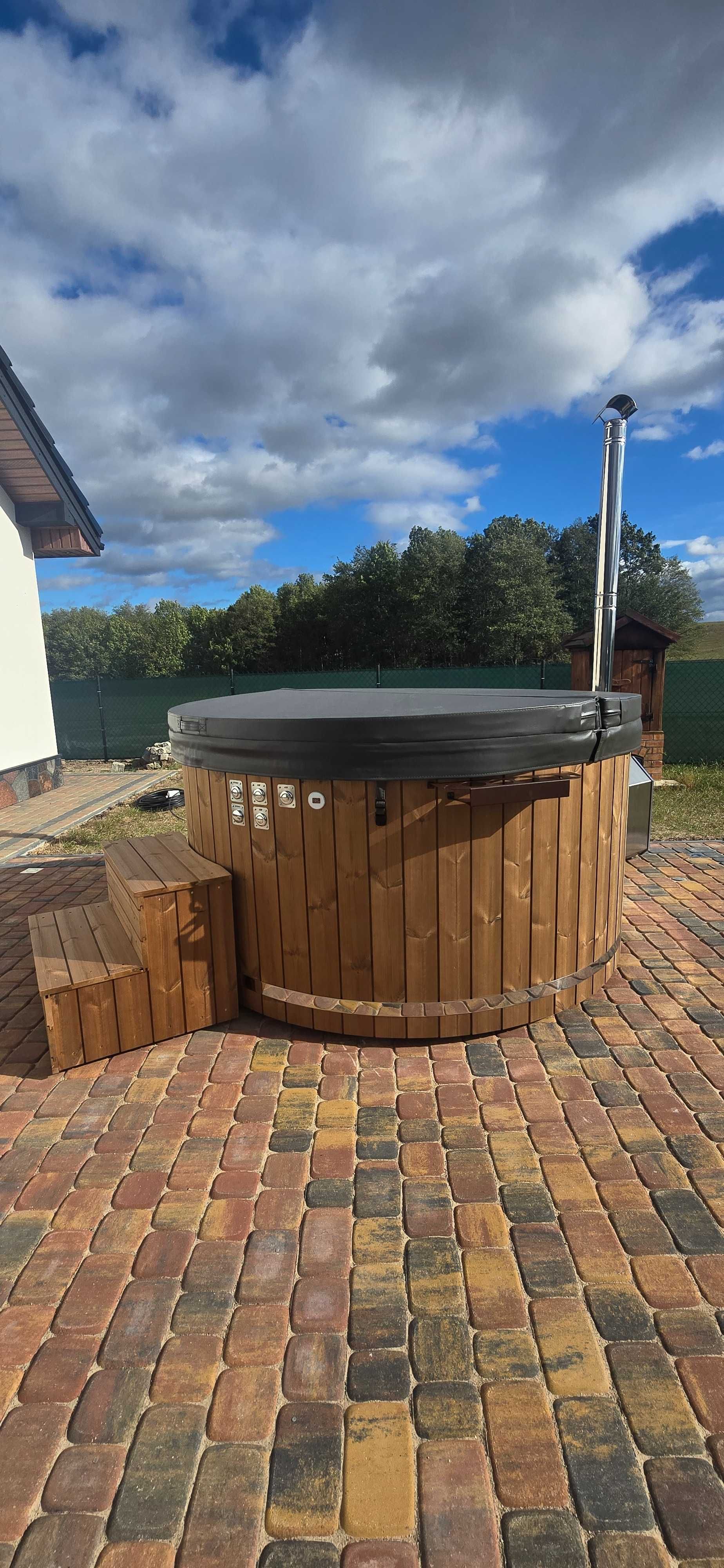 Balia ogrodowa gorąca beczka jacuzzi hydromasaż