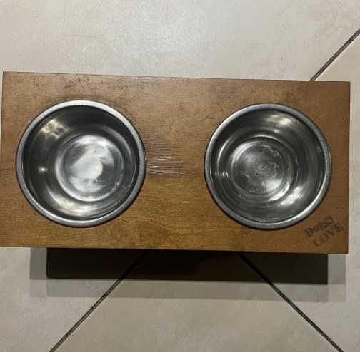 Миска для собак/кошек на деревянной подставке двойная