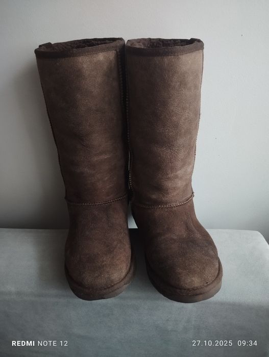 Buty EMU brązowe długie 39