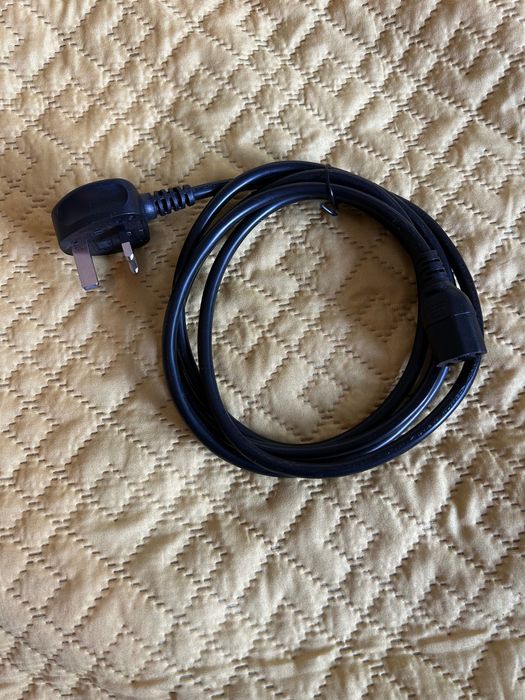 Lote de 4 Cabos de Alimentação UK PSU