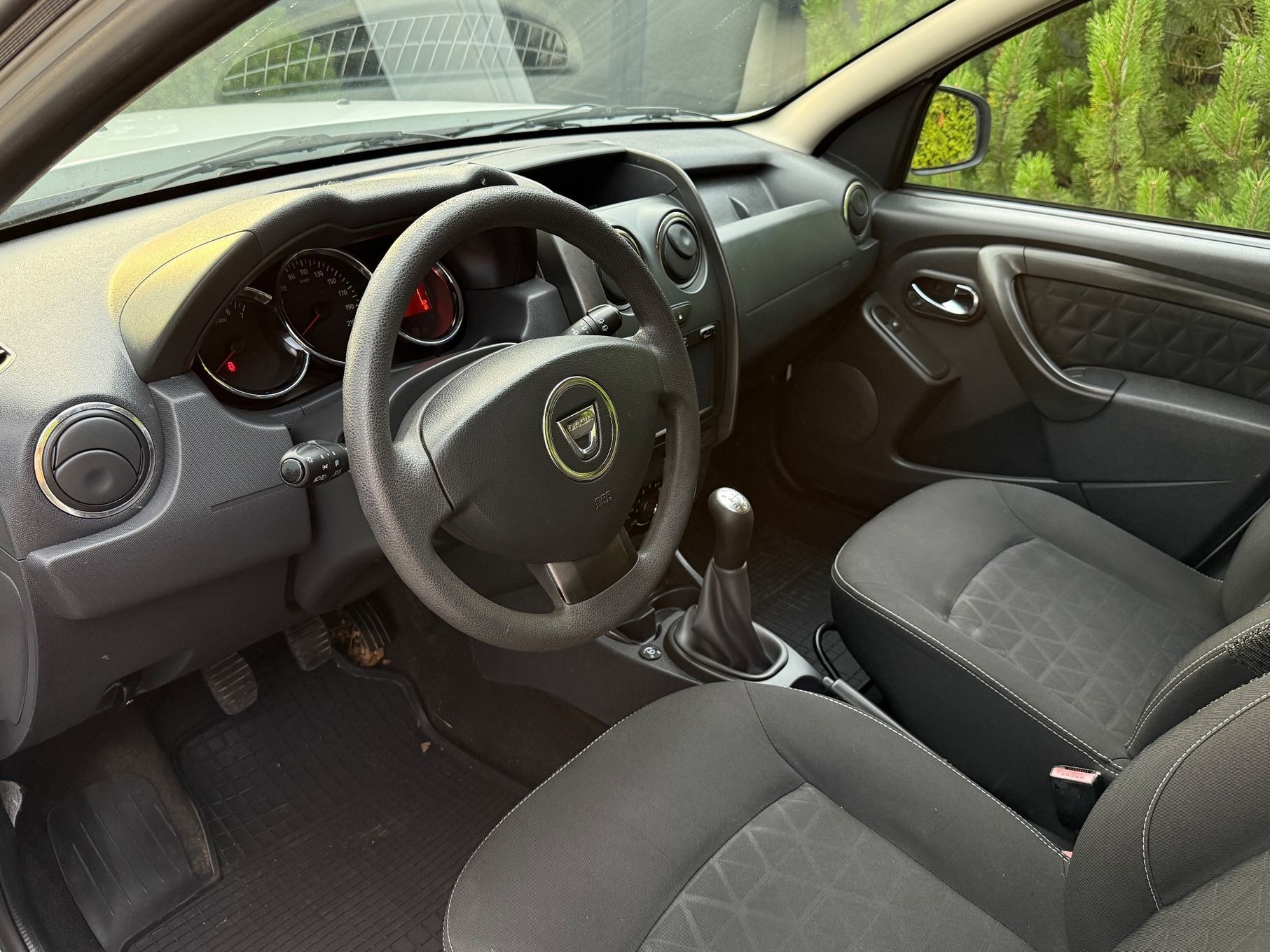 Dacia Duster 1.6 benzyna + LPG LIFT zero korozji Navi Klima