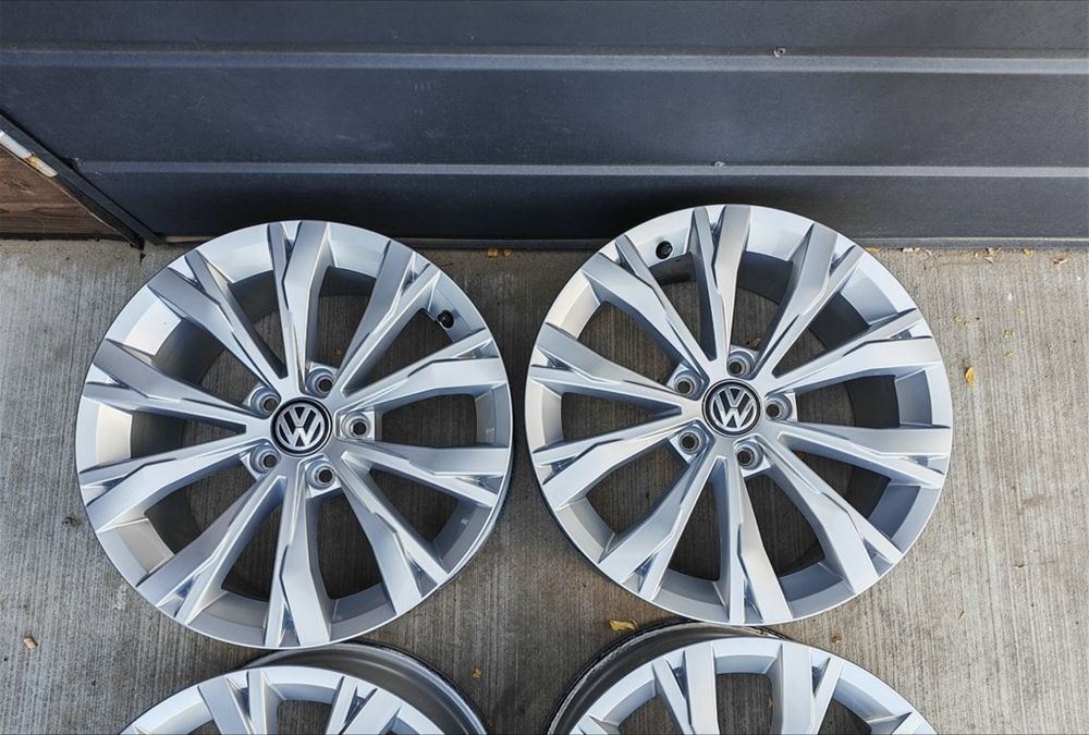 Диски R17 5/112 Tiguan Passat B7 B8 Golf 6/7/8 Caddy Touran T-Roc