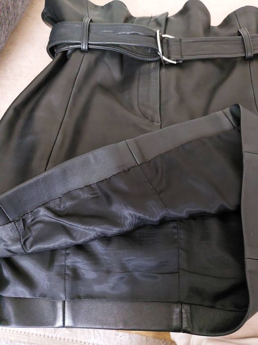 Шкіряна спідниця, преміум класу, стан нової.