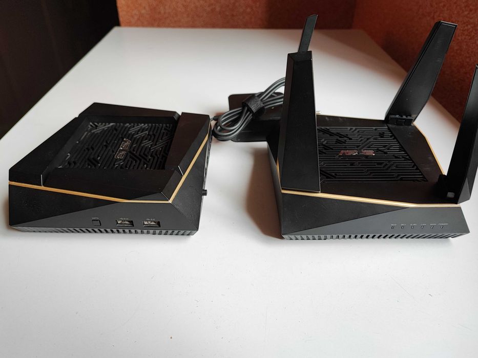 Бездротовий маршрутизатор ASUS RT-AX92U Wi-Fi 6, Tri-Band, AiMesh