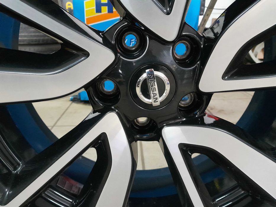 alufelgi 19 oryg. Nissan Qashqai X-Trail Juke 5x114,3 czujniki