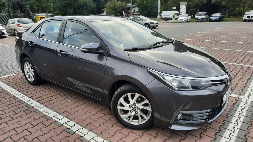 Toyota Corolla z polskiego salonu, stan bardzo dobry