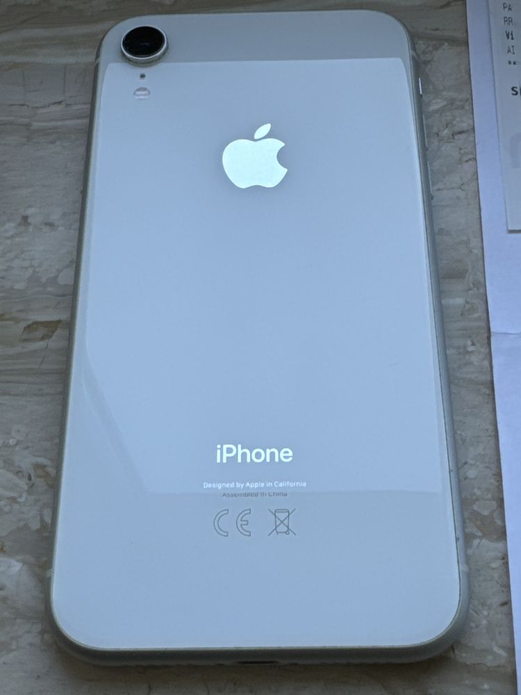 iPhone XR 64GB biały