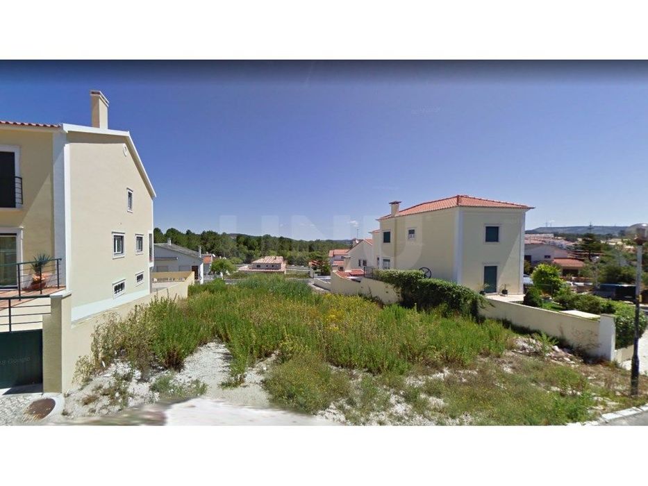 Lote urbano para venda em Torres Vedras