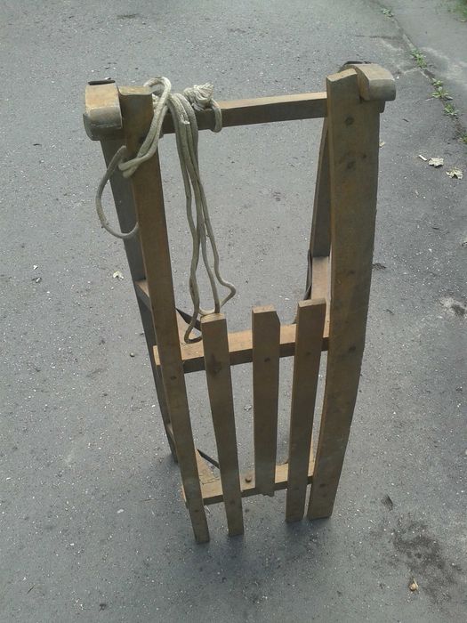 Drewniane sanki bardzo stabilne i lekkie