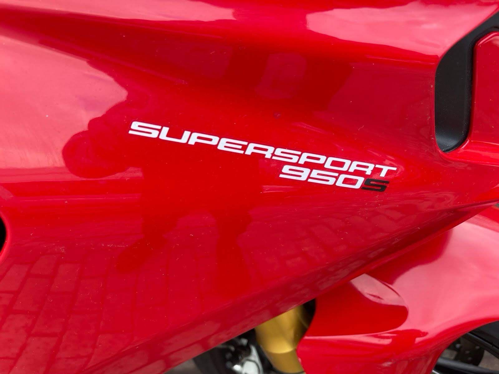 Мотоцикл Ducati Supersport 950S