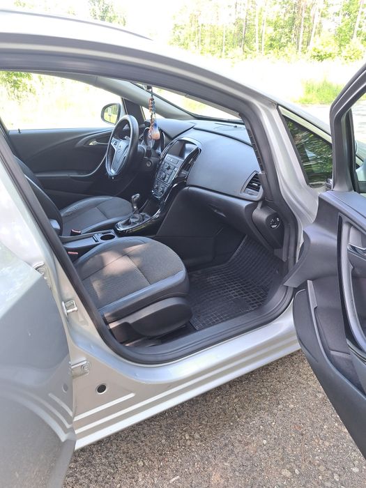 Opel Astra J Sports Tourer