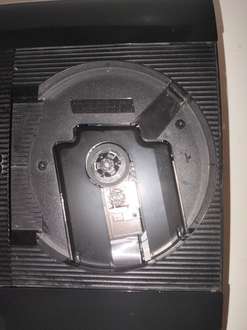Sprzedam Sony PlayStation 3 super slim + 8 gier