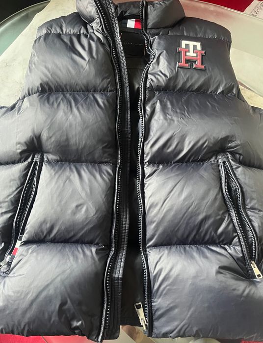 Пуховий жилет TOMMY HILFIGER розмір М б/в