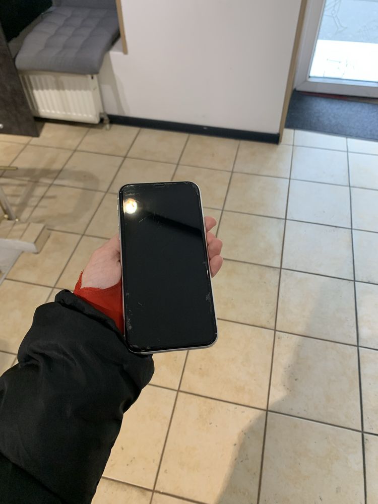Iphone xr 64 Белый