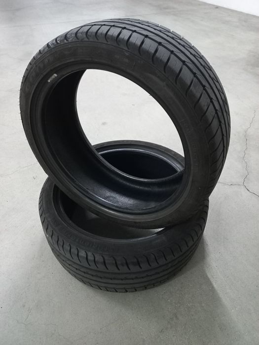 Pneus 215/40 R17