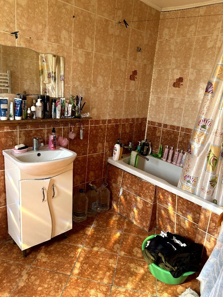 Будинок площею 100 м²