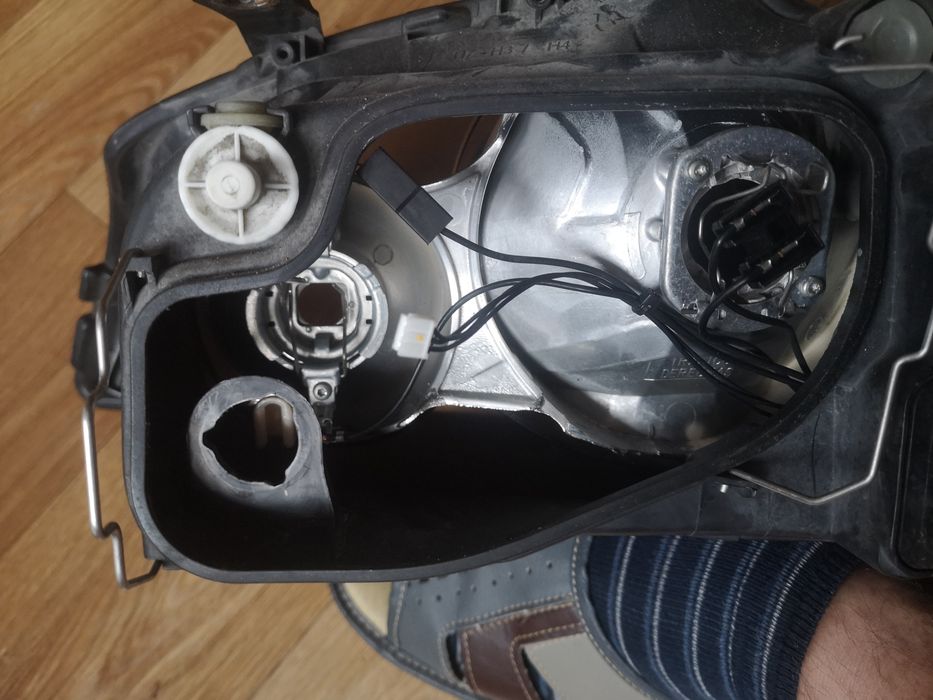 Lampa reflektor Valeo  seat ibiza 6l prawa. R. EUROPA