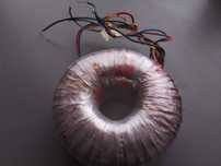 Toroid - solidny lampa