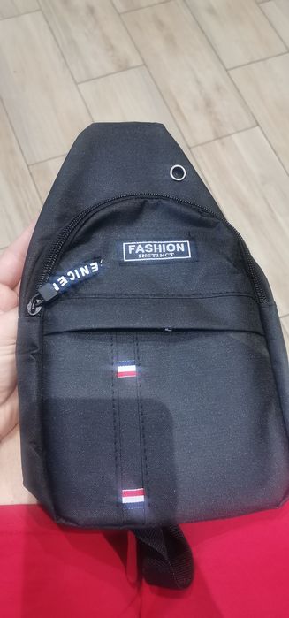 Saszetka męska na ramię