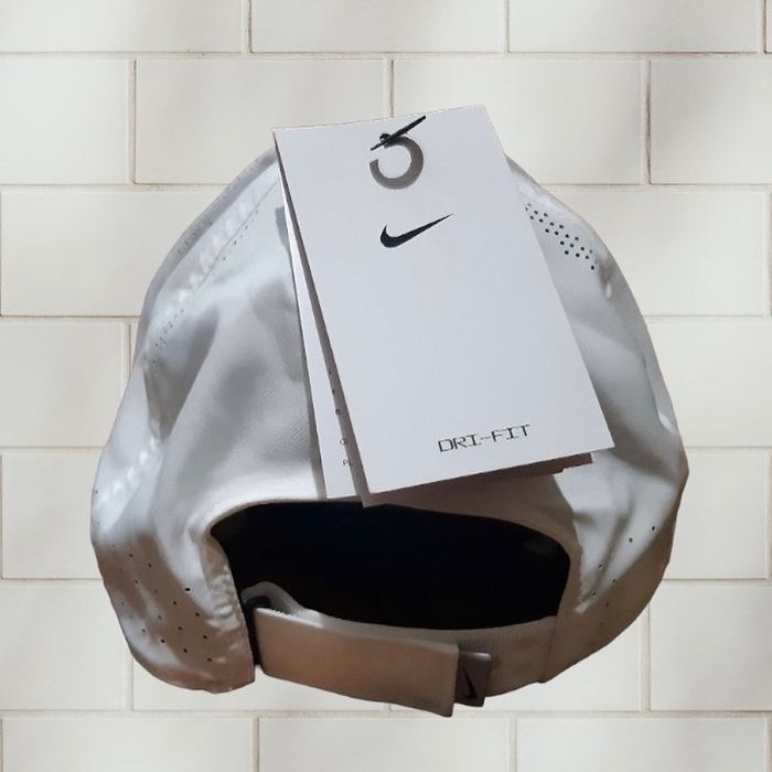 Кепка nike рефлективная