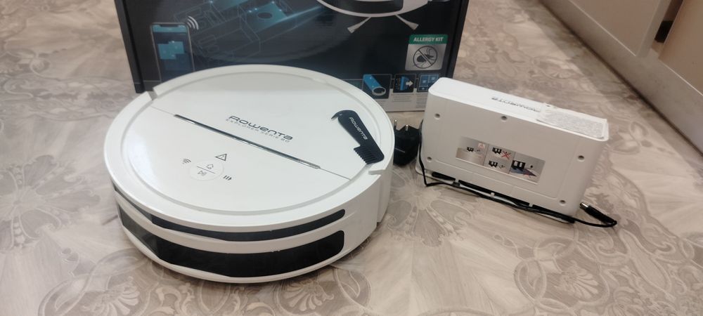 Продам робот - пилосос rowenta  rr7747wh