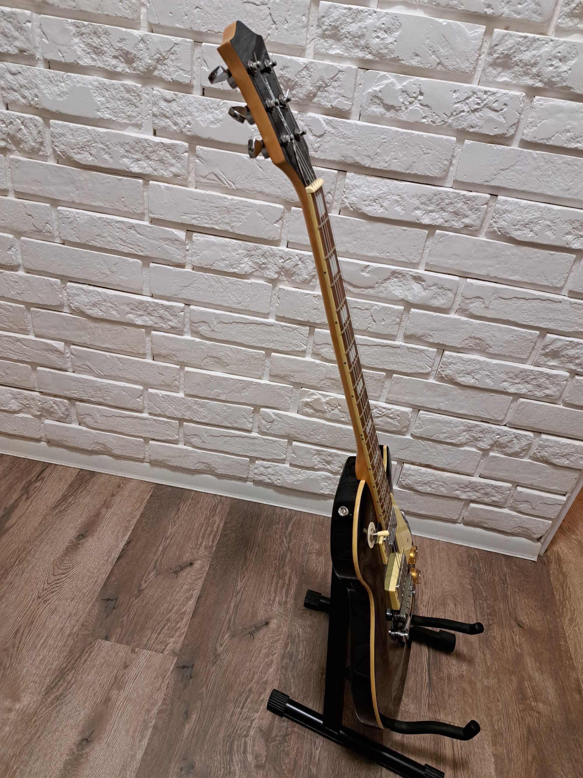 Gitara elektryczna Pearl River model Les Paul