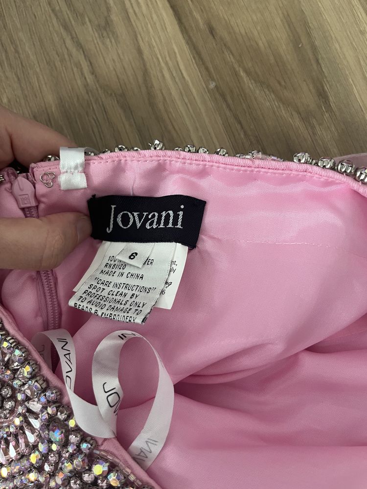 Платье Jovani