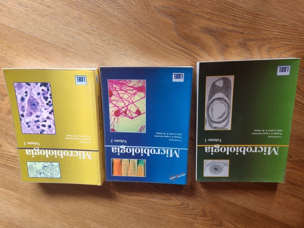 3 livros Microbiologia