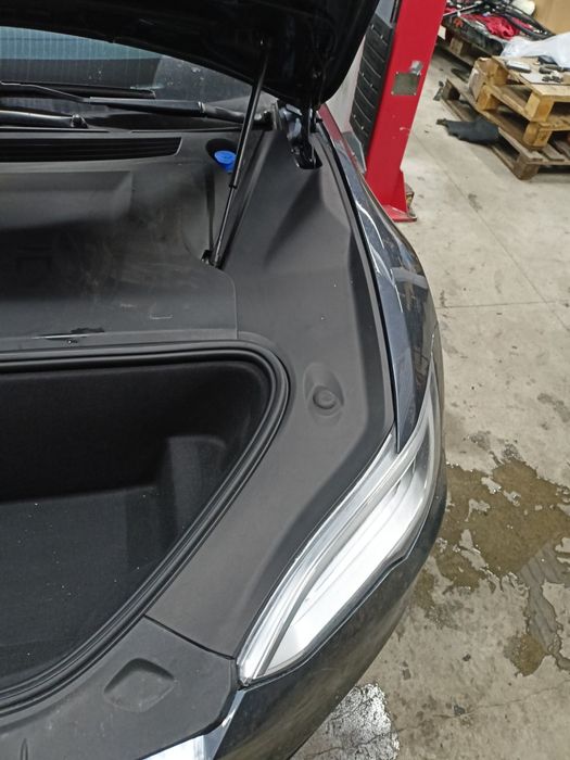 підкапотний пластик, обшивка багажнику tesla model s х подкапотка