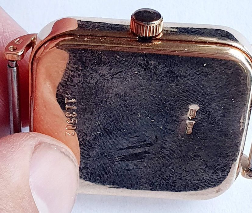 Продам золотые мужские часы ,