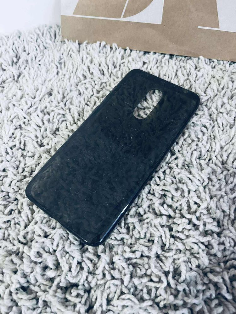Czarne etui na telefon case obudowa ochronna