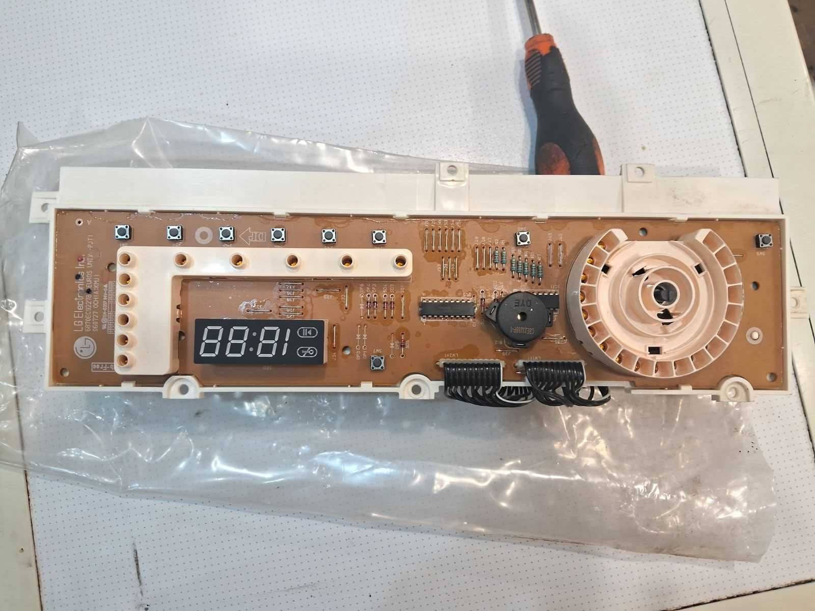 Плата стиральной машины LG 6871ER1059D