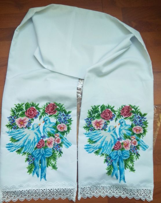 Вишитий бісером рушник