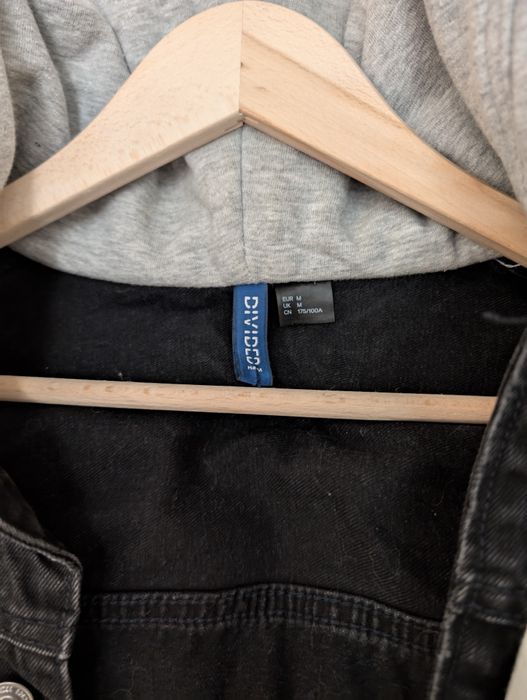 Продам класну чоловічу джинсовку