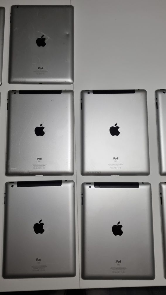 Tablety Apple 13x iPad 3 i 4 32/16 GB - iCloud