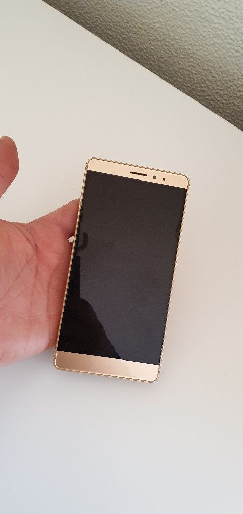 HUAWEI Mate S (CRR-UL20) desliga se