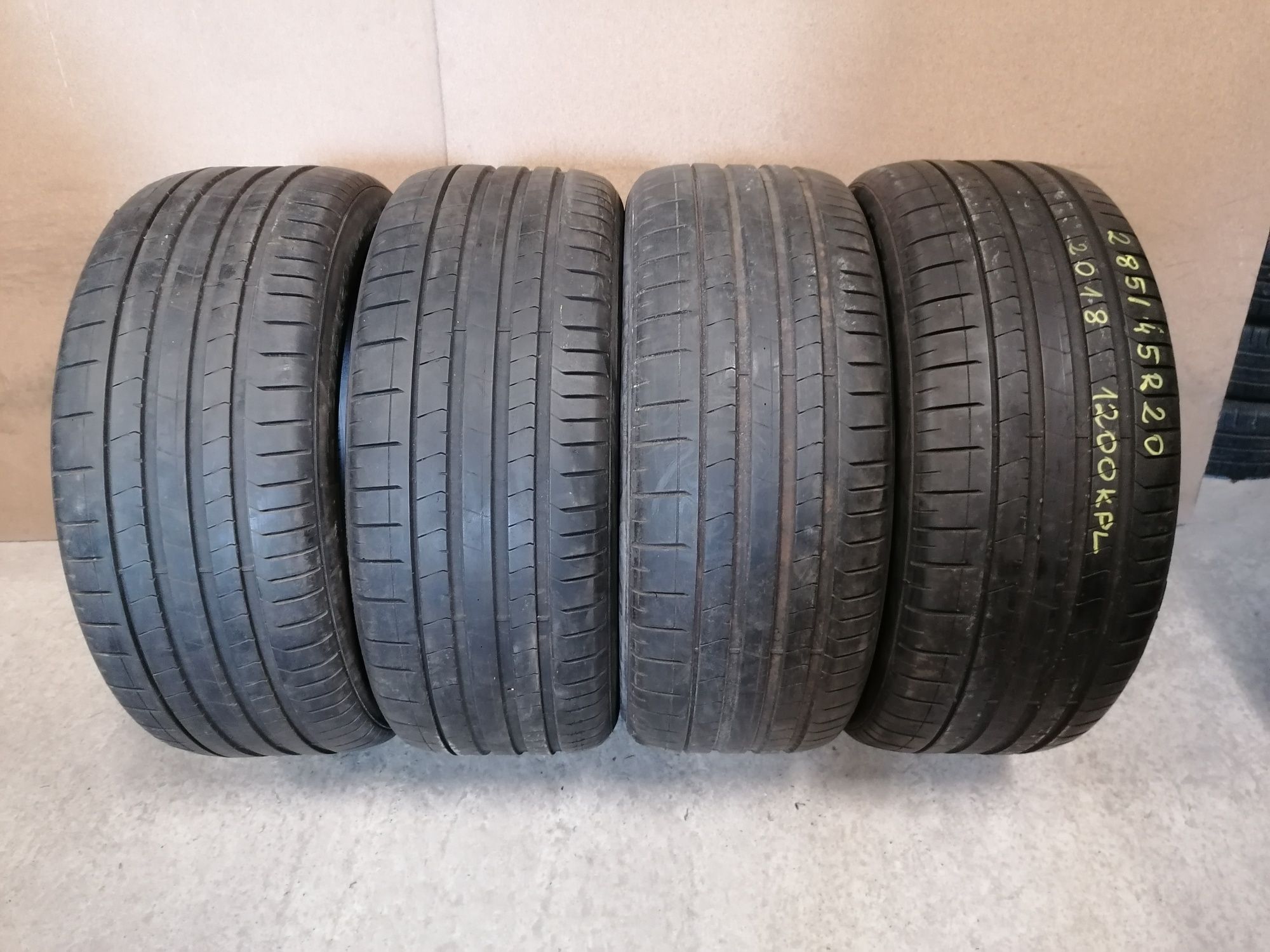 4x285/45 R20 Pirelli Pzero letnie
