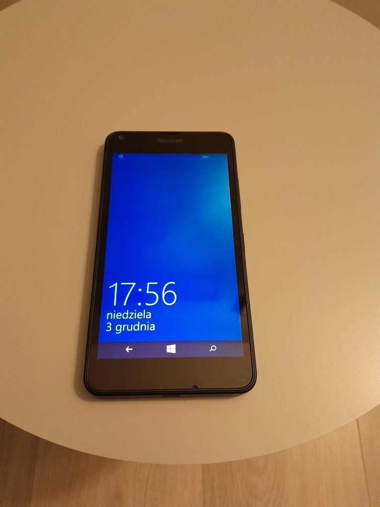 Smartfon Microsoft Lumia 64 LTE, etui. Idealna .Wysyłka.