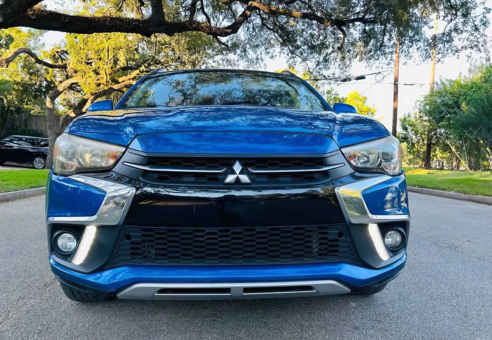 Mitsubishi Outlander      2018