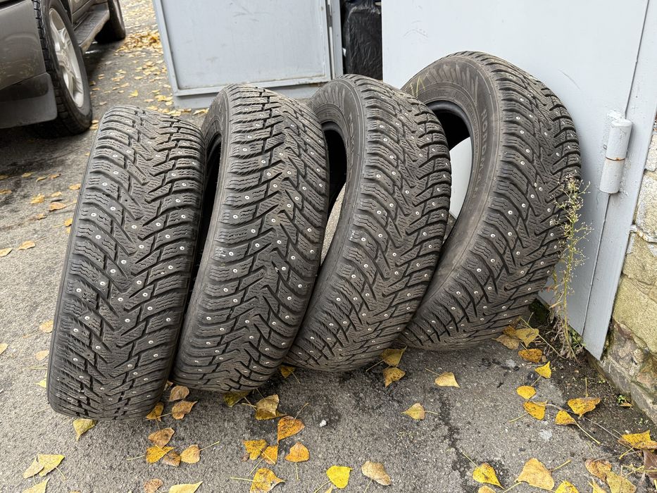 Зимова гума nokian types nordman 8