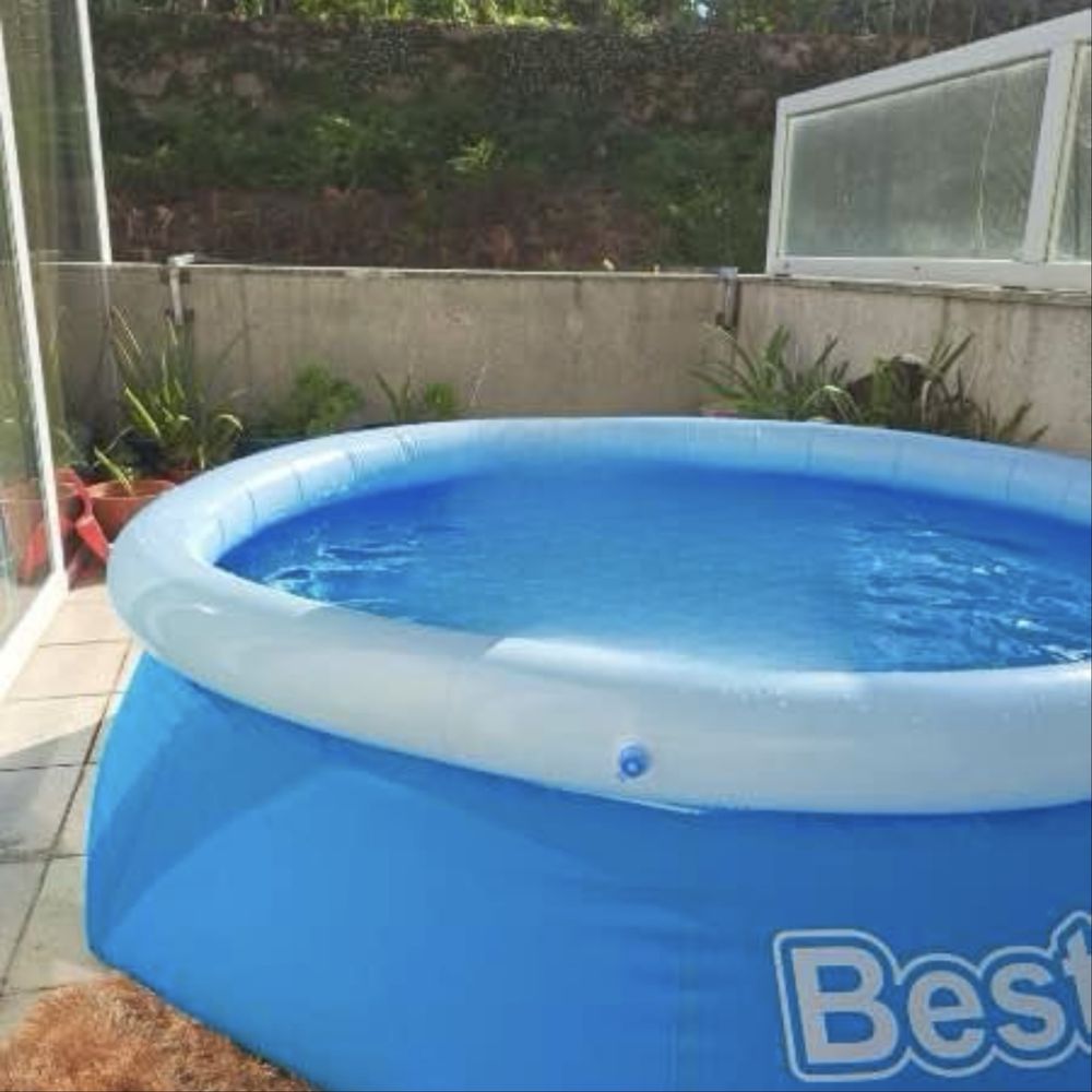 Piscina Intex + cobertura