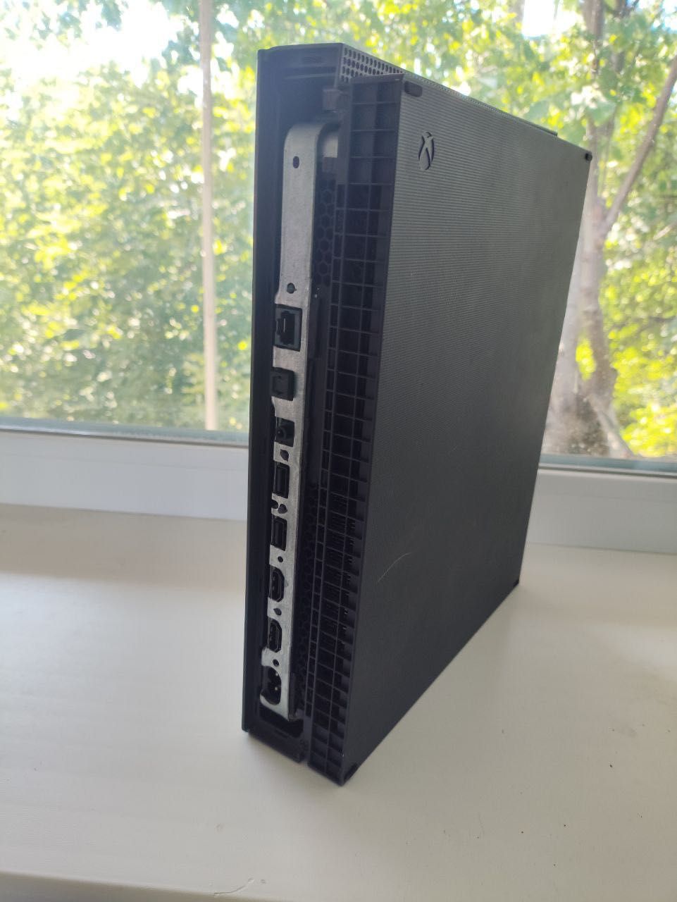 X box one x 1 терабйт ліміт версія
