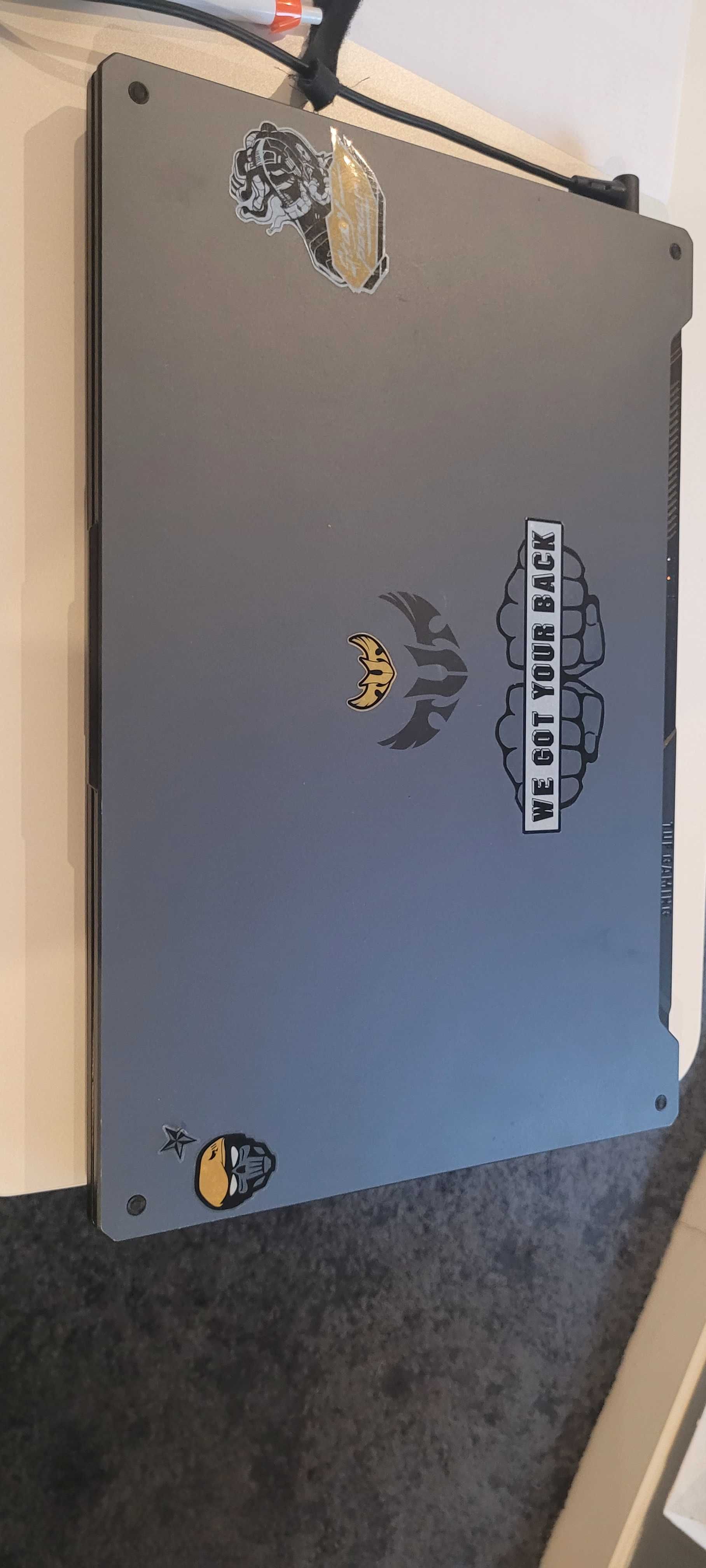 Laptop Asus Tuf Gaming 17 cali